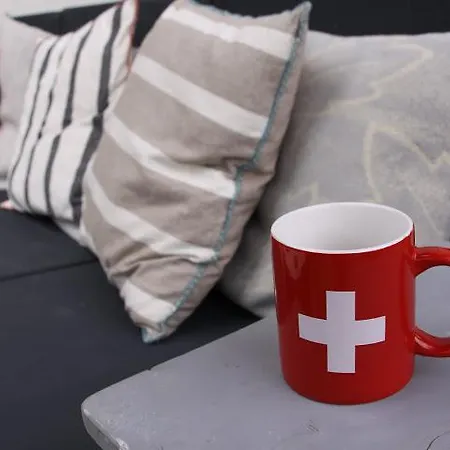 Vrijstaand Chalet Met Prachtig Uitzicht 度假居